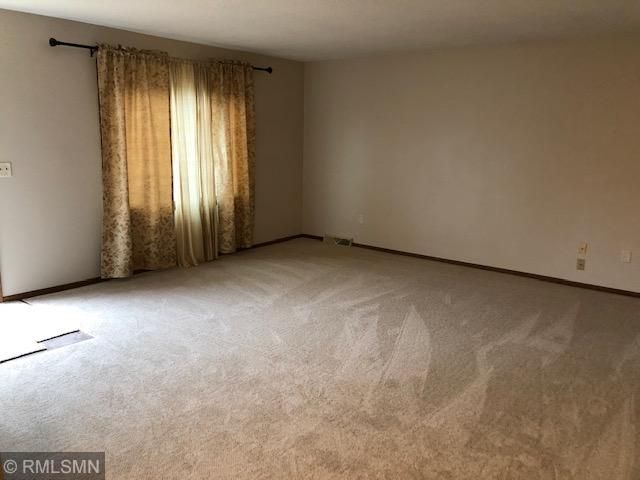 45 Winona St E, Saint Paul, MN 55107