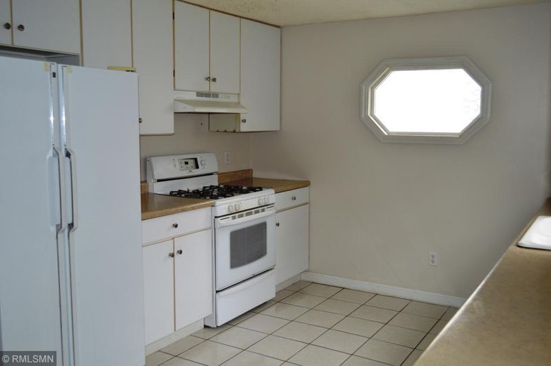 12745 Newell Ave, Lindstrom, MN 55045