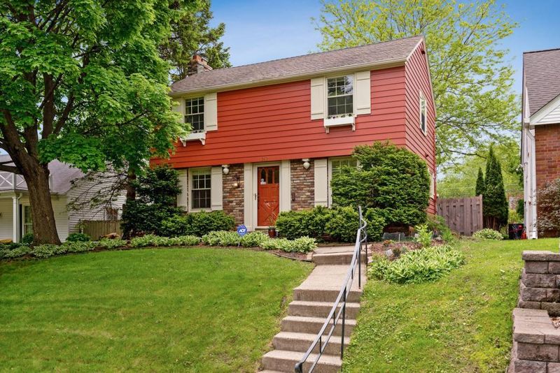 1242 Osceola Ave, Saint Paul, MN 55105