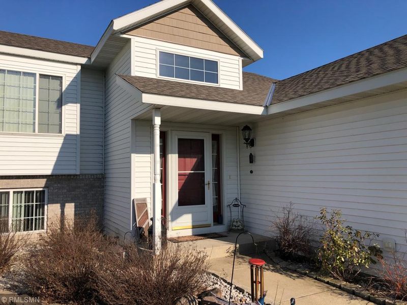 620 7th Ave NE, Saint Joseph, MN 56374