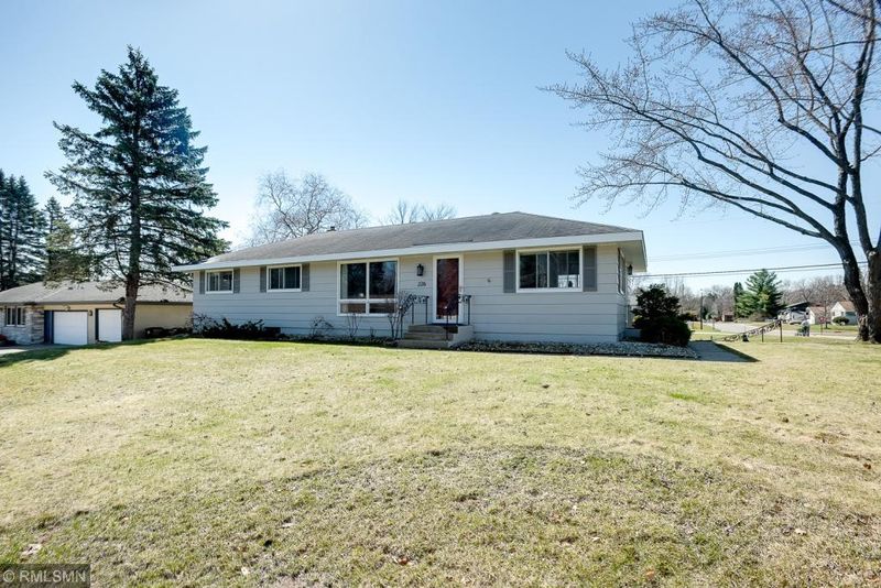 226 Colleen Ave, Shoreview, MN 55126