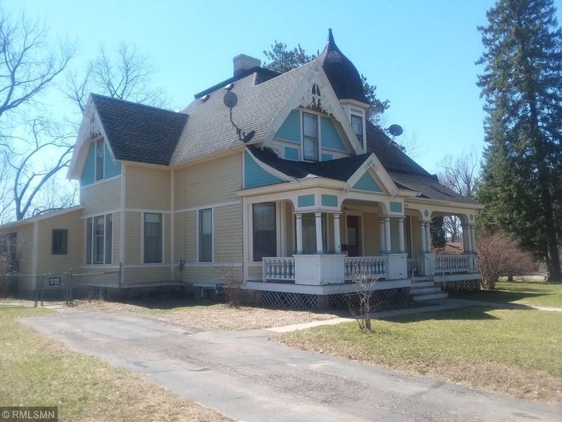 W6305 E Main St, Bay City, WI 54723