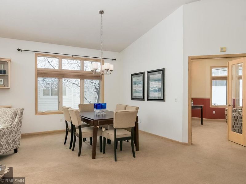 8975 Garland Ct, Eden Prairie, MN 55347