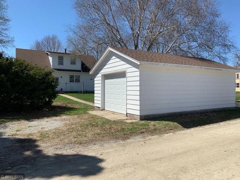 206 N Maple St, Mabel, MN 55954