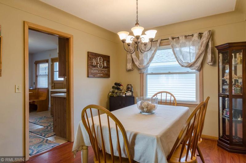3400 27th Ave N, Robbinsdale, MN 55422
