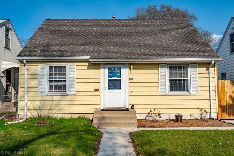 4622 Thomas Ave N, Minneapolis, MN 55412