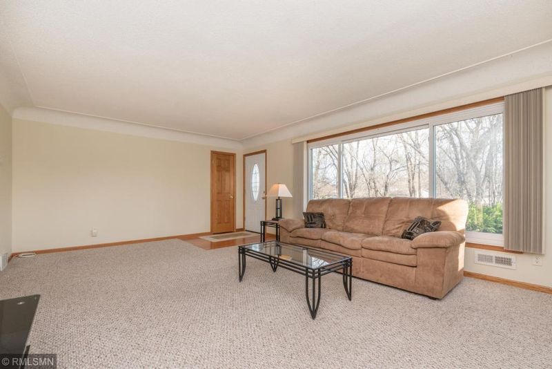 4701 W Old Shakopee Rd, Bloomington, MN 55437