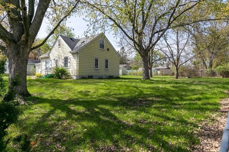 310 E 102nd St, Bloomington, MN 55420