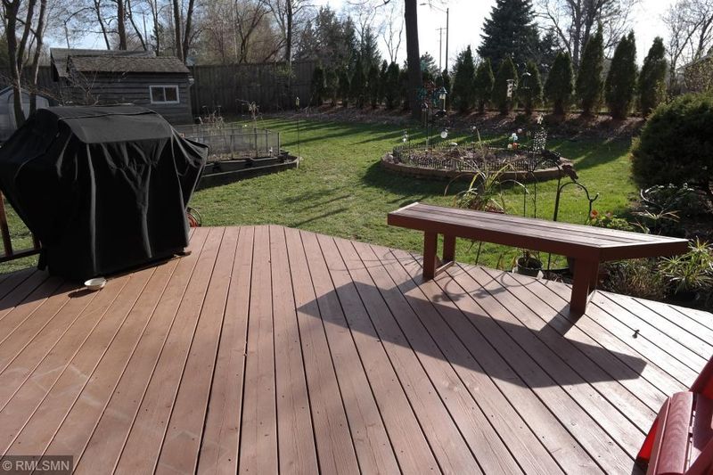 13191 Yosemite Ave S, Savage, MN 55378