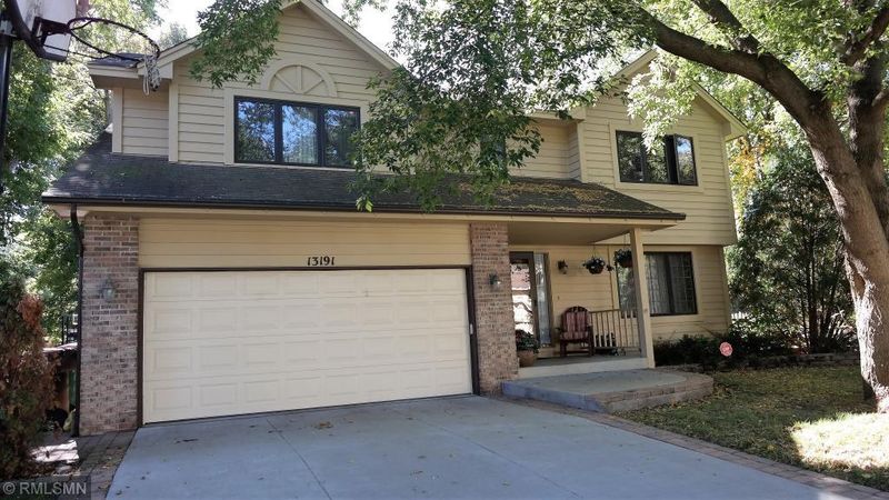 13191 Yosemite Ave S, Savage, MN 55378