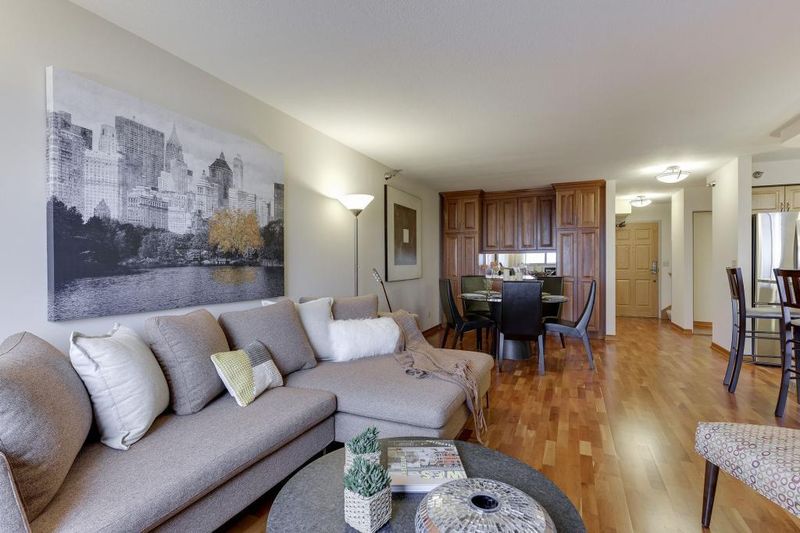 78 10th St E #3305, Saint Paul, MN 55101