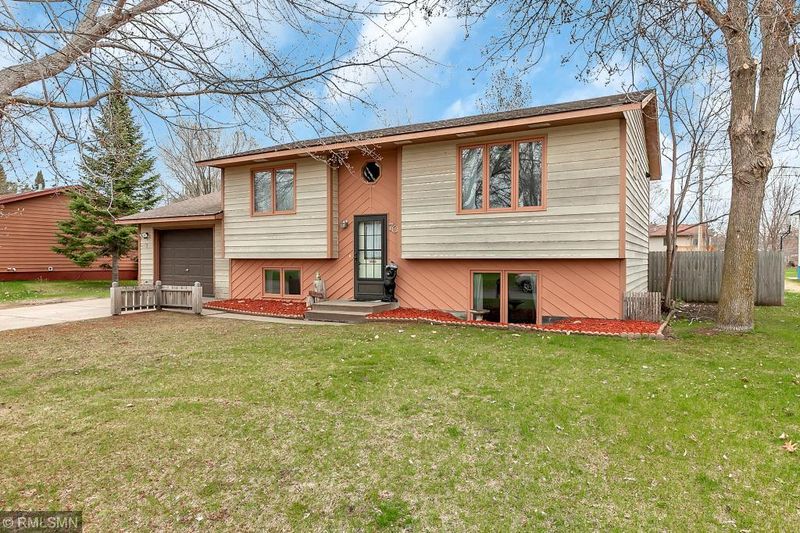 703 10th St SW, Little Falls, MN 56345
