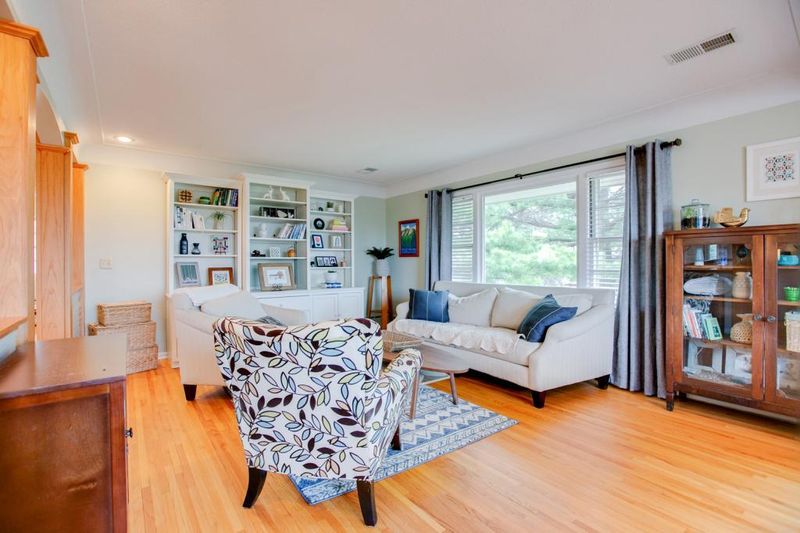 11249 Wild Heron Point, Eden Prairie, MN 55347