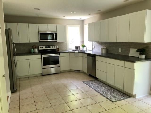 8001 Bluff Rd, Rockford, MN 55373