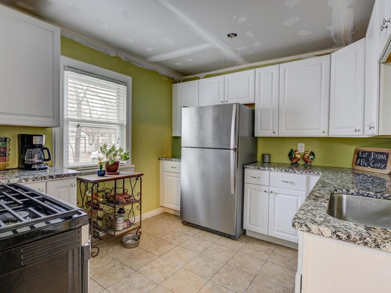 4301 Irving Ave N, Minneapolis, MN 55412