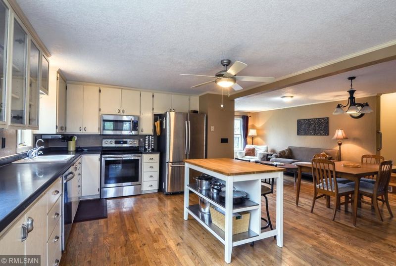4142 Horseshoe Ct NE, Rochester, MN 55906