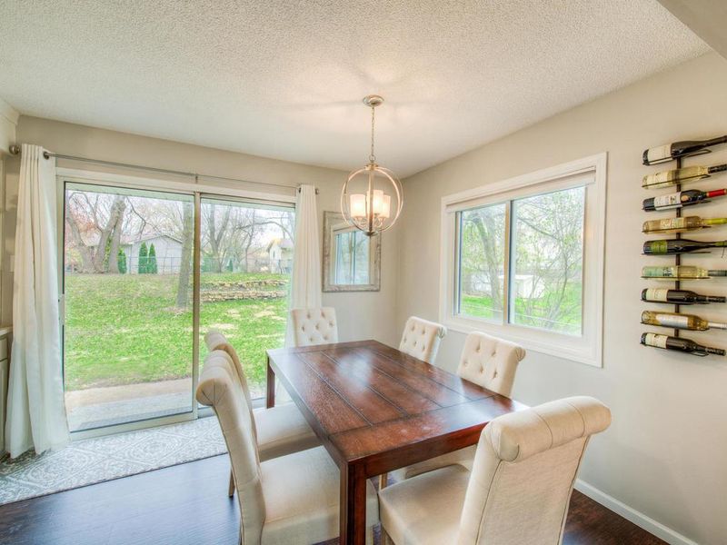 6557 Annapolis Ln N, Maple Grove, MN 55311