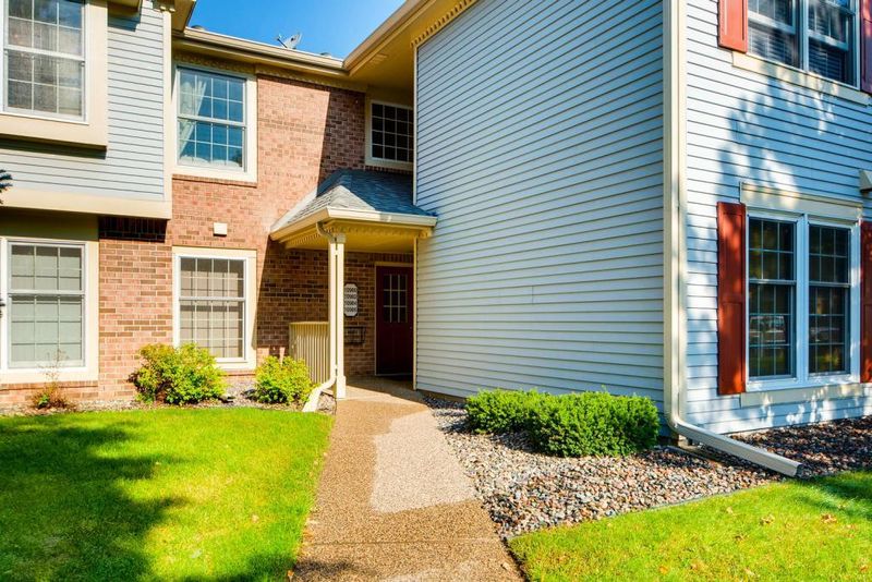 10984 Quebec Ave S, Bloomington, MN 55438