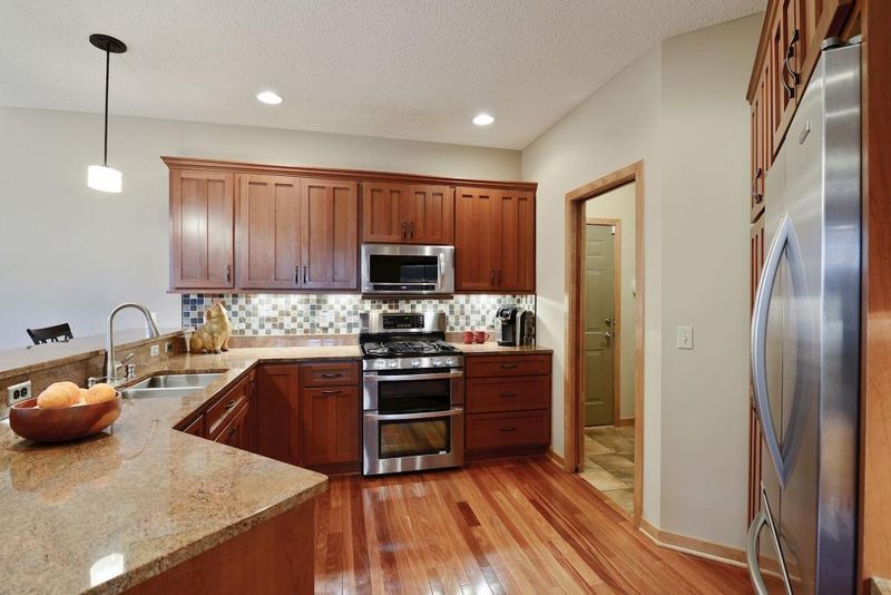 15837 50th Ave N, Plymouth, MN 55446