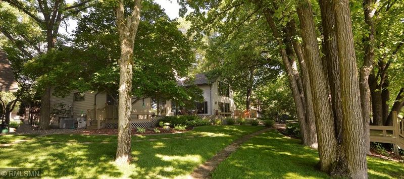 708 Riverside Ave N, Sartell, MN 56377