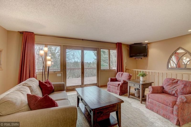 16303 Division St, Lakeland, MN 55043