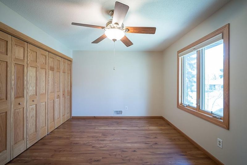 10706 Quaker Ln N, Maple Grove, MN 55369