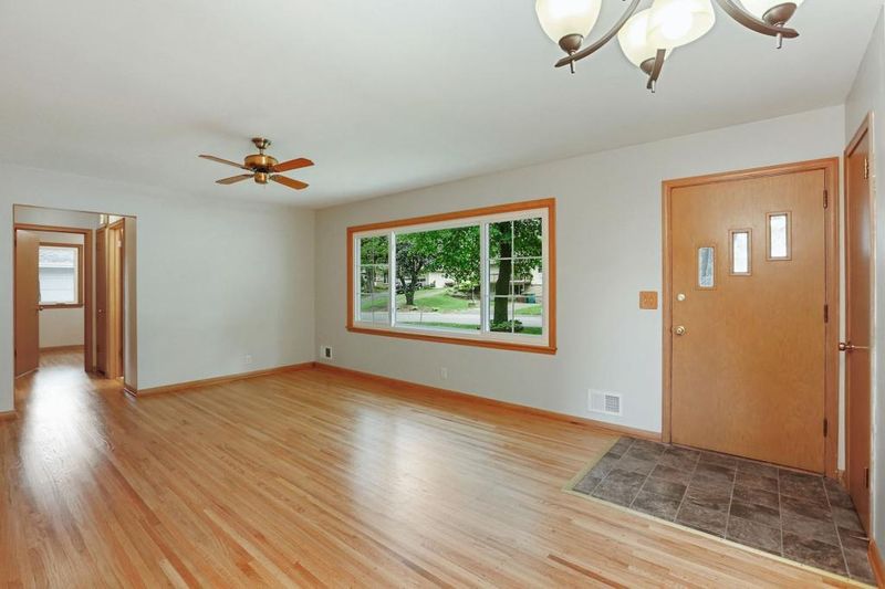 3026 Utah Ave N, Crystal, MN 55427
