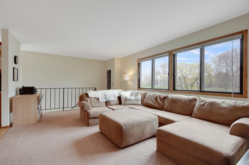 4190 White Bear Pw #1207, White Bear Twp, MN 55110