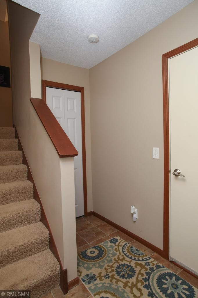 15584 Eastbrook Ln #905, Apple Valley, MN 55124