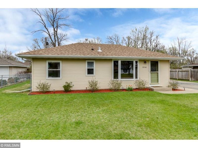 11541 Kumquat St NW, Coon Rapids, MN 55448