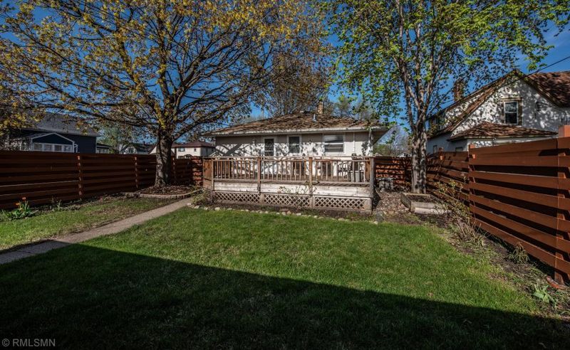 359 5th Ave S, South Saint Paul, MN 55075