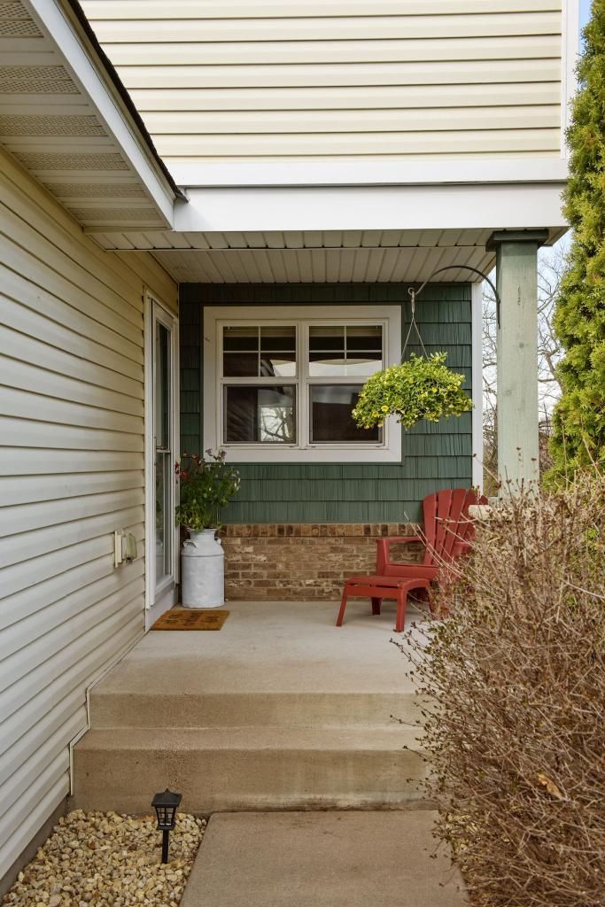 29395 Wildwood Rd, Chisago City, MN 55013