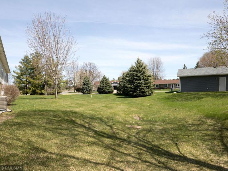 11674 Alpine Dr, Monticello, MN 55362