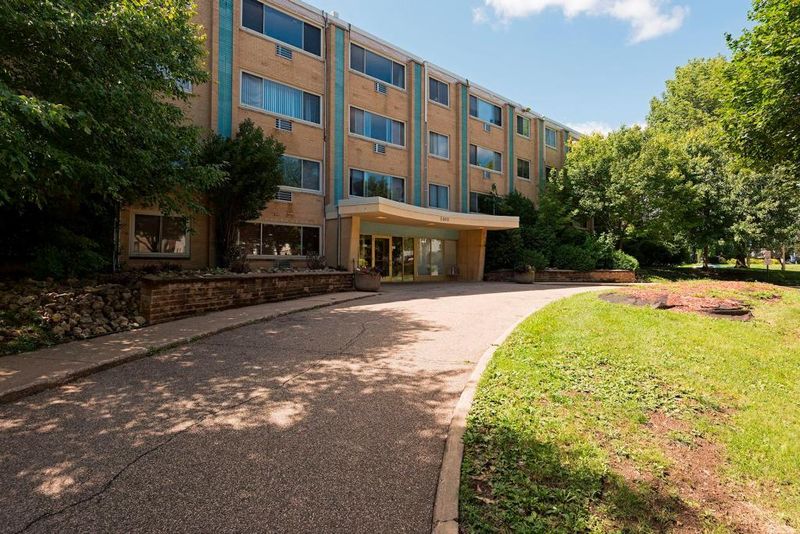 2500 Blaisdell Ave #204, Minneapolis, MN 55404
