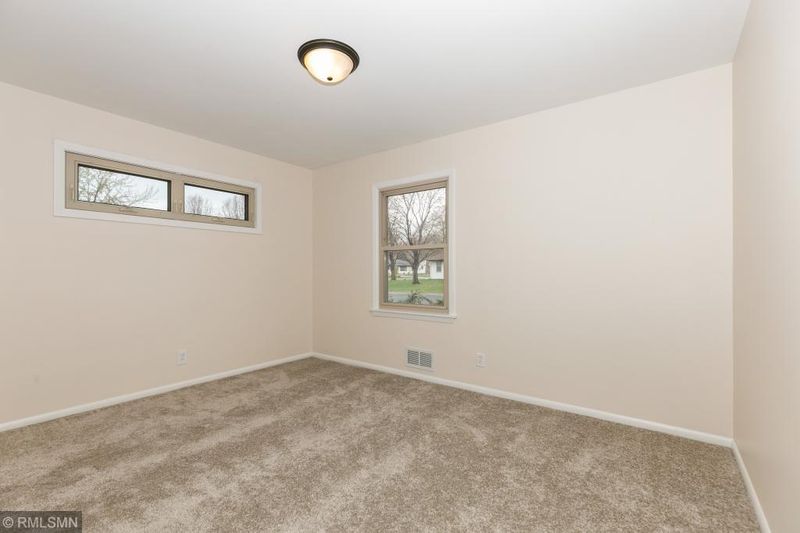7386 Dawn Ave, Inver Grove Heights, MN 55076