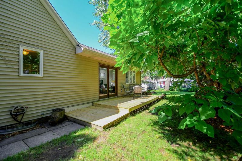779 Idaho Ave W, Saint Paul, MN 55117