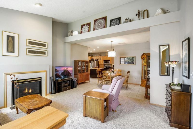 2112 Stahlke Way, Chaska, MN 55318