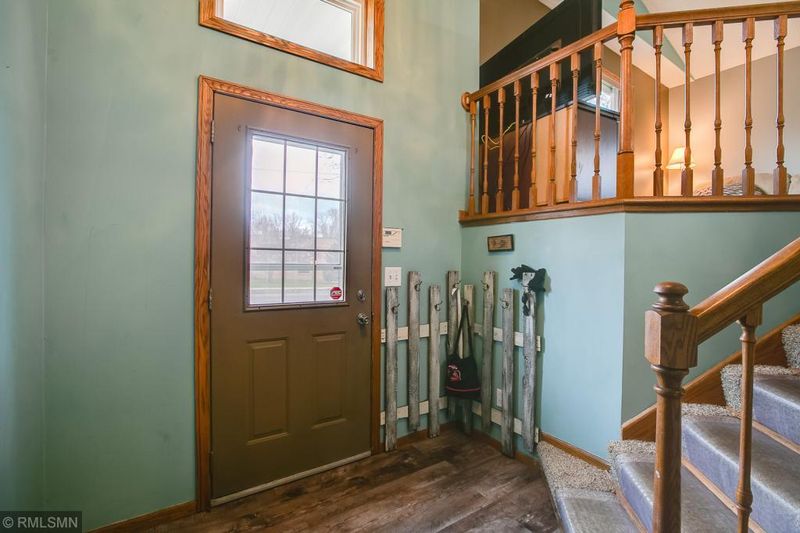 1634 Main St NW, Elk River, MN 55330