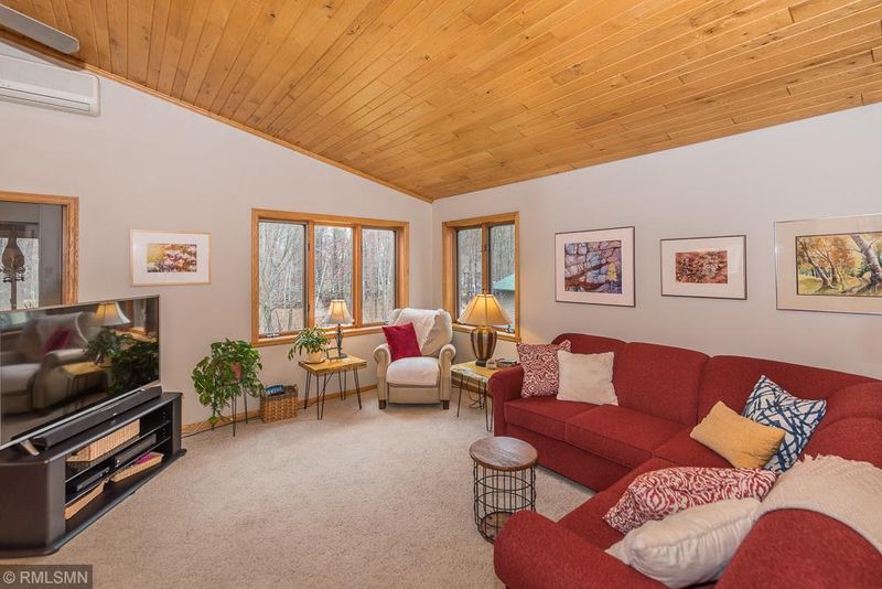 16212 Miles Cir, Brainerd, MN 56401