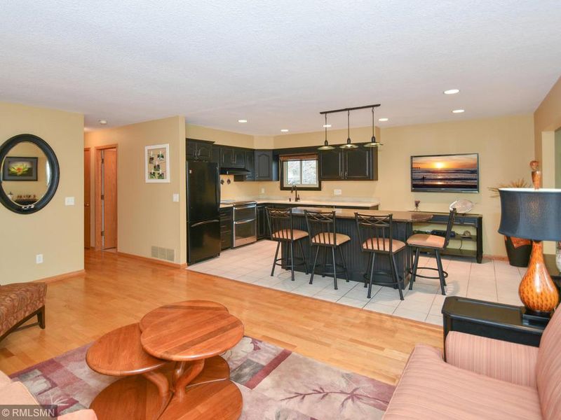 10781 Zopfi Way E, Maple Grove, MN 55369