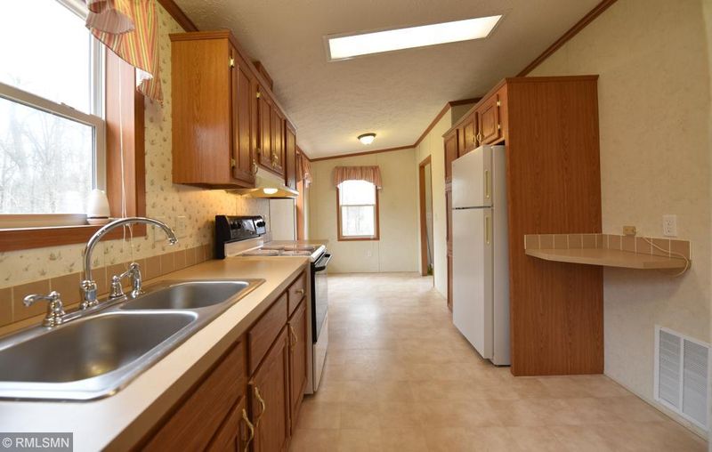 28288 Polaris Ln, Merrifield, MN 56465