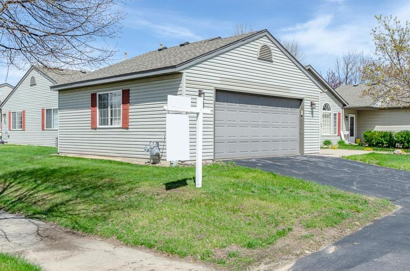 3132 Northern Valley Dr NE, Rochester, MN 55906