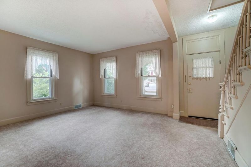 513 Harriet St S, Stillwater, MN 55082