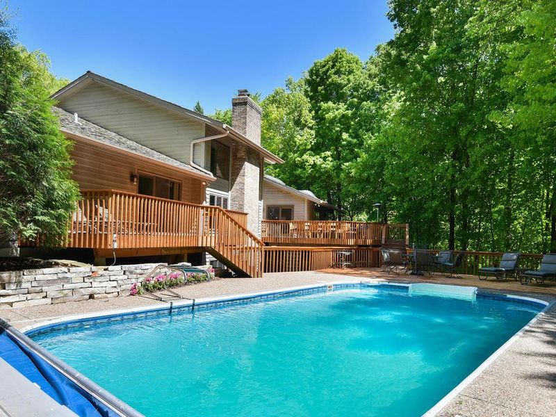 4635 Old Kent Rd, Excelsior, MN 55331