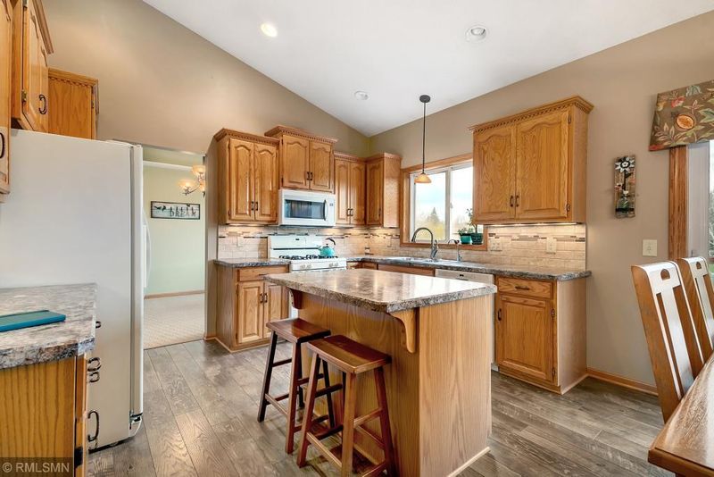 1817 Southwood Trl, Saint Cloud, MN 56301