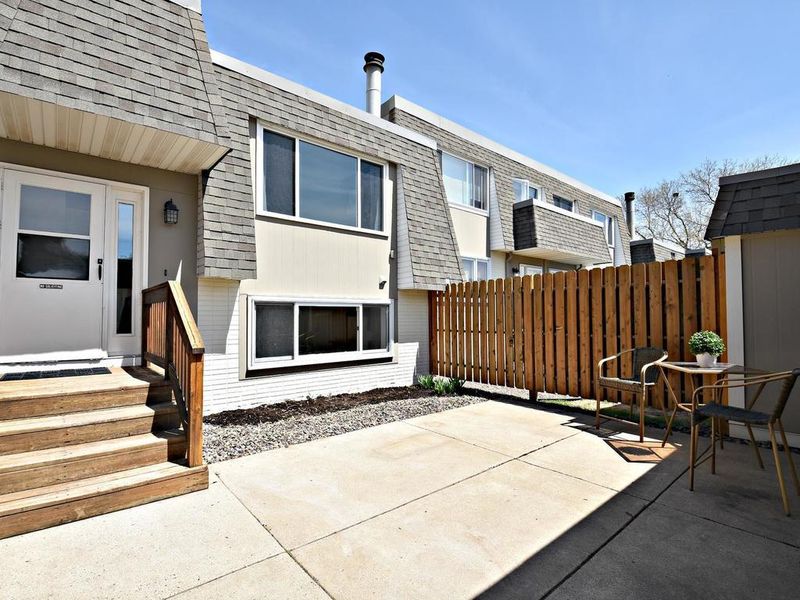 10460 Dupont Rd S, Bloomington, MN 55431