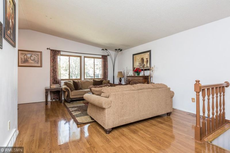 6100 72nd Ave N, Brooklyn Park, MN 55429