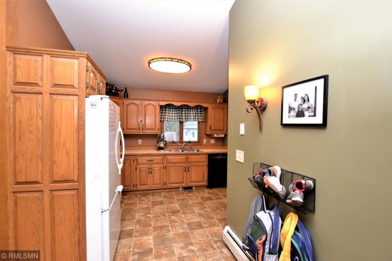 603 NW 8th Ave, Grand Rapids, MN 55744