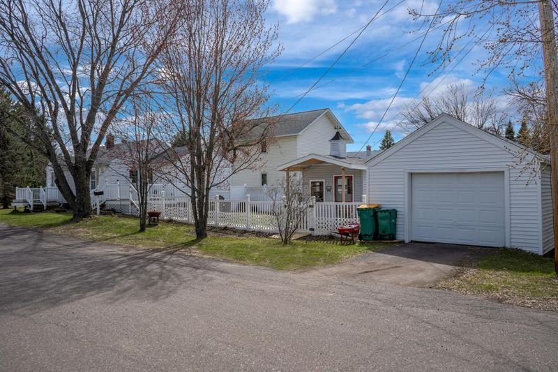 1519 Fairview Ave, Cloquet, MN 55720