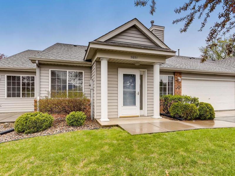 9891 Tamarack Cv, Woodbury, MN 55125